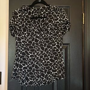 White House Black Market Fitted Black and White Blouse